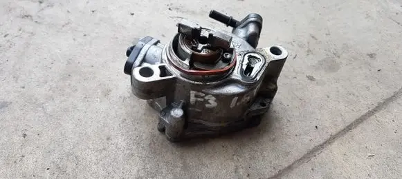 Ford Focus Vacuum pump