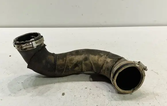 Audi A5 8T 8F Intercooler hose/pipe 8K0145709E