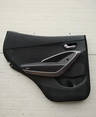 Hyundai Santa Fe Rear door card panel trim 833112W000