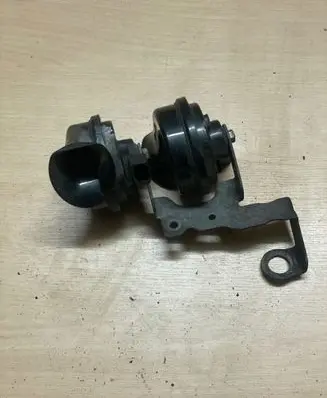 Audi A3 S3 A3 Sportback 8P Horn signal 8P0951223