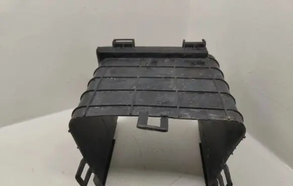 Battery box tray