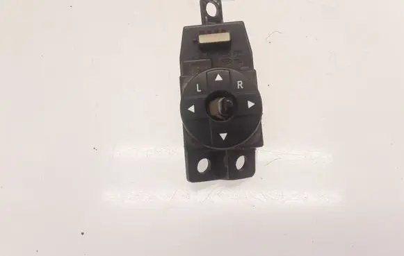 KIA Carnival Wing mirror switch 935404D000