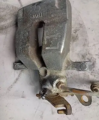Renault Megane II Rear brake caliper