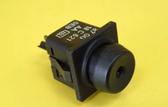 Ford Scorpio Windscreen/window heater switch 87GG18C621AA