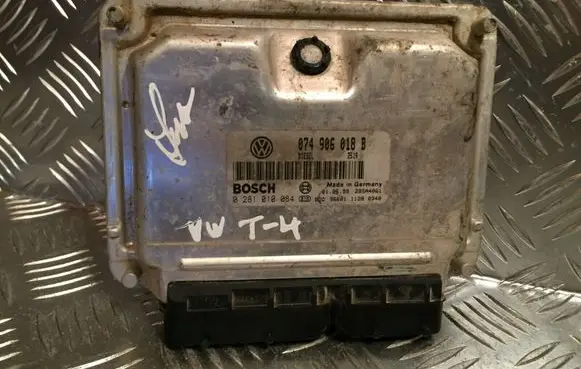 Volkswagen Transporter - Caravelle T4 Engine control unit/module 074906018B 0281010084