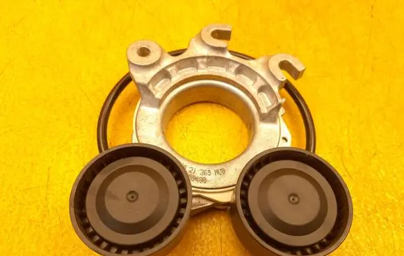 Citroen C5 Aircross Generator/alternator belt tensioner 9818259480