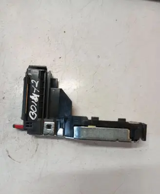 Volvo XC70 Seat back rest lock catch 30761355