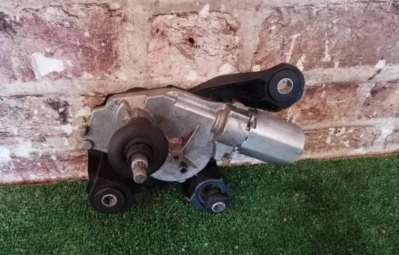 Nissan Qashqai Wiper motor