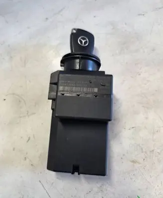 Mercedes-Benz Vito Viano W639 Ignition lock 6395450508
