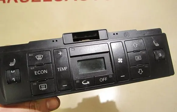 Audi A4 S4 B5 8D Climate control unit 8D0820043N 011099