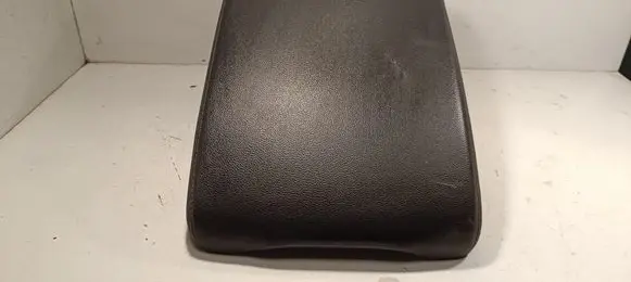 Volkswagen Touareg III Armrest 760864207