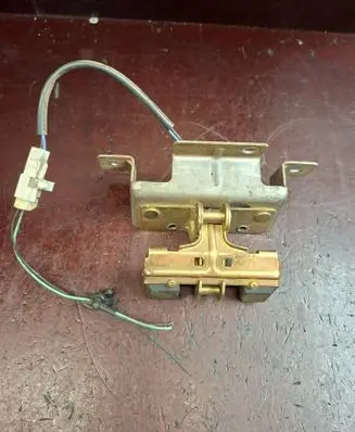 Opel Frontera B Loading door lock 