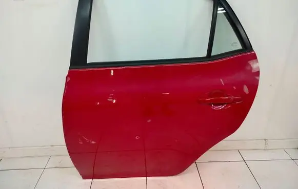 Toyota Auris 150 Rear door 