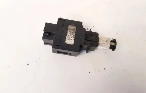 Volvo S40, V40 Brake pedal sensor switch 9128577
