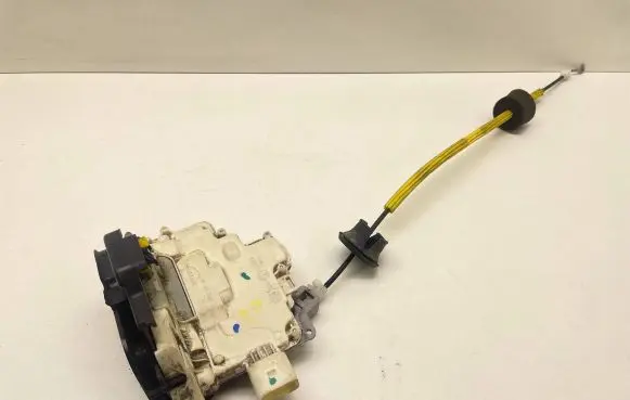 Audi A3 S3 A3 Sportback 8P Rear door lock 4F0839016