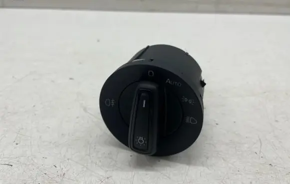 Skoda Kamiq Light switch 565941431B