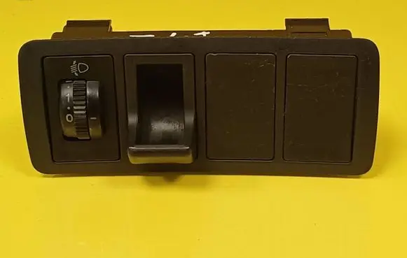 Toyota Corolla Verso E121 Headlight level height control switch
