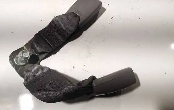 Honda Civic Middle seatbelt buckle (rear) 