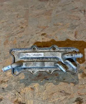 Volkswagen Golf VII Intake manifold 04C145749A