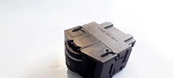 Audi A6 S6 C5 4B Headlight level height control switch 4B0919094A 04052211