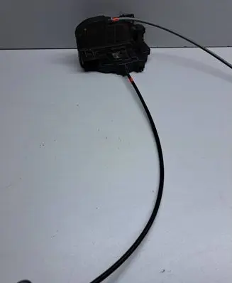 Nissan Note (E11) Front door lock 5010800006