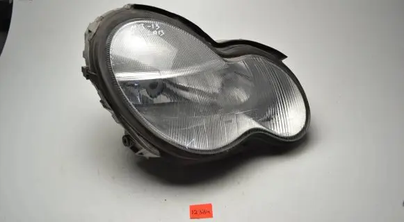 Mercedes-Benz C W203 Headlight/headlamp A2038200261 0301166202