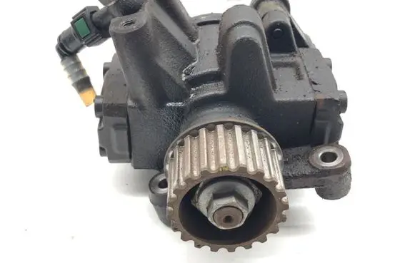 Mercedes-Benz Citan W415 Fuel injection high pressure pump A2C53351931