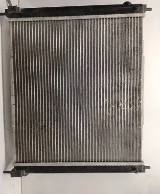 Nissan Juke I F15 Coolant radiator