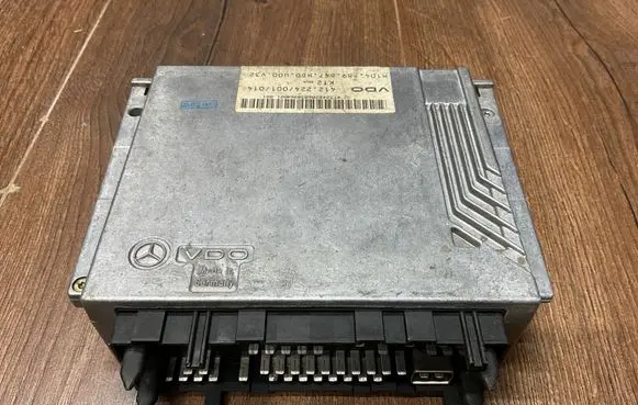 Mercedes-Benz S W140 Engine control unit/module ECU 1405456832 A1405456832