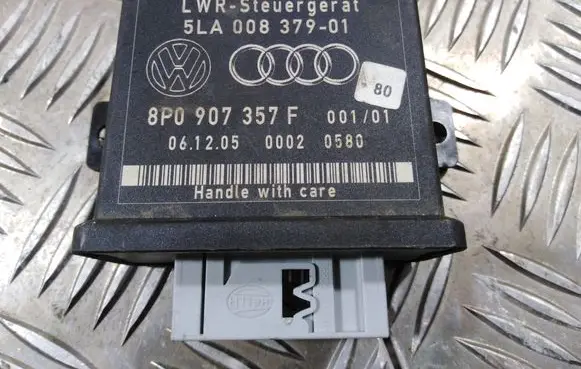 Audi A6 S6 C6 4F Light module LCM 8P0907357F