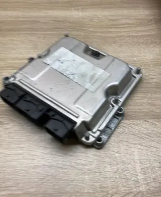 Peugeot 307 Engine control unit/module ECU 9647472780 0281011081