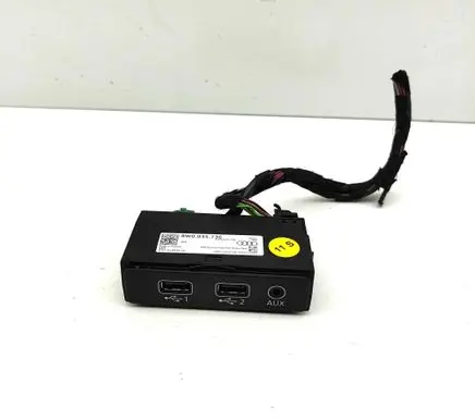 Audi A4 Allroad B9 AUX in-socket connector 8W0035736