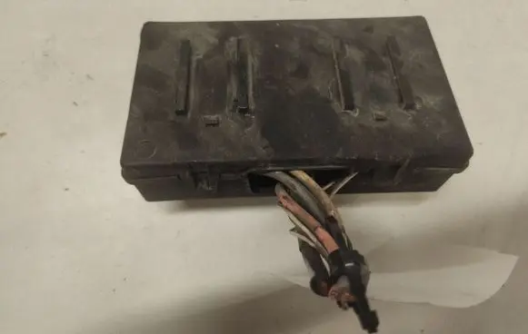 Peugeot 407 Relay mounting block