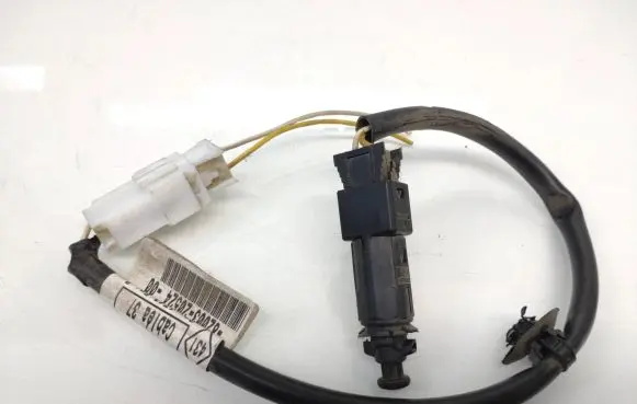 Opel Vivaro Brake pedal sensor switch 820032052400 93852425