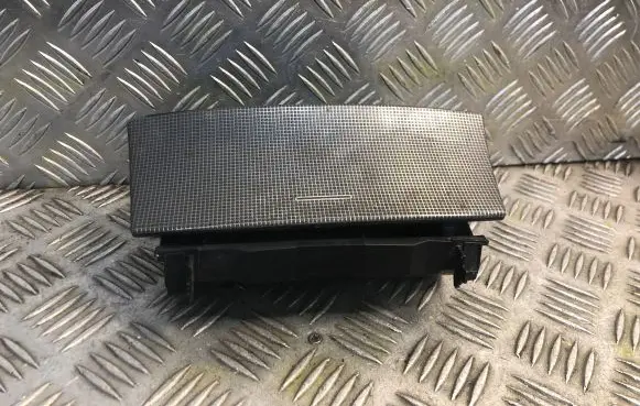 Mercedes-Benz C W203 Car ashtray 2036800852