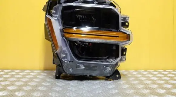 Ford F150 Headlight/headlamp RL34-13E014-AF 2487
