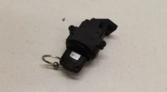 BMW 5 E60 E61 Ignition lock 695472209