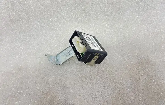 Toyota Avensis T250 Light module LCM 8996005030