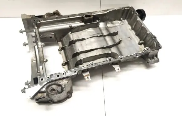 Mercedes-Benz C AMG W205 Oil sump A1770109301