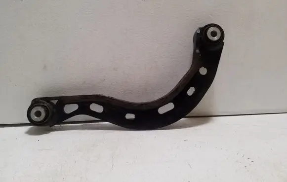 Rear control arm