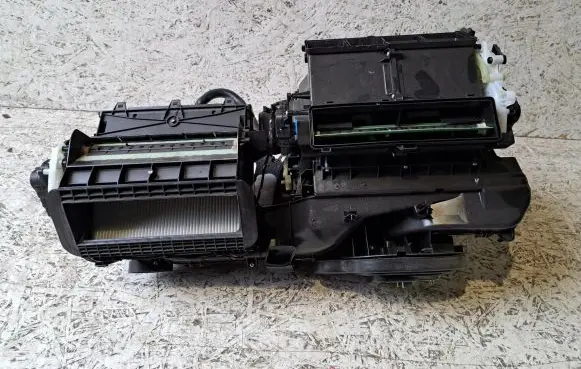 Volkswagen Golf VII Interior heater climate box assembly 