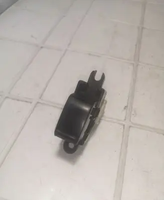 Nissan Almera Tino Electric window control switch
