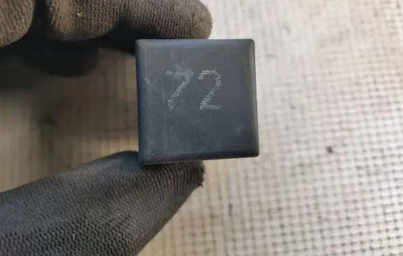 Volkswagen Transporter - Caravelle T4 Other relay 191955529 72HV002