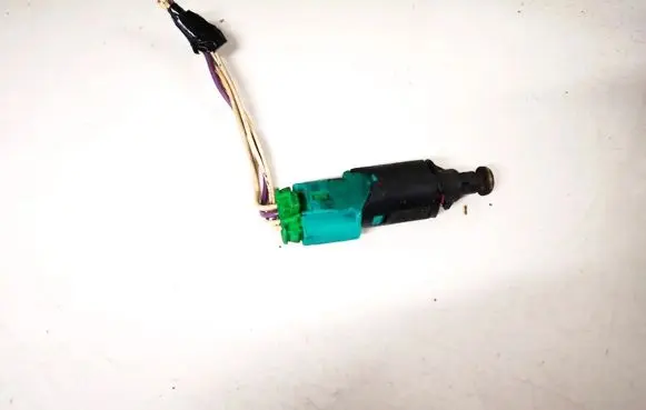 Peugeot 407 Brake pedal sensor switch 9650688480