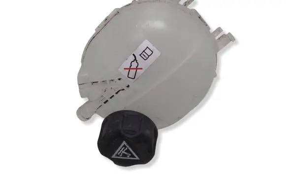 Peugeot 2008 II Coolant expansion tank/reservoir 9824316180 9824198680