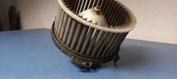 Mazda 3 I Heater fan/blower 8940000