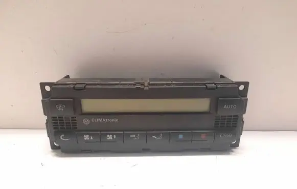 Volkswagen PASSAT B5 Climate control unit