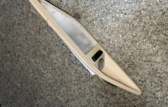 BMW 5 E39 Rear seat light 8363609