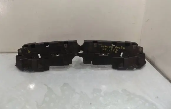 Engine bonnet/hood lock trim molding