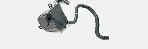 Mitsubishi Montero Power steering fluid tank/reservoir A0004602283